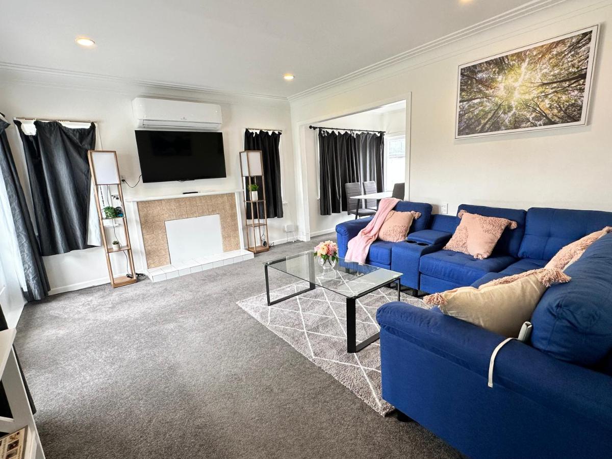 Auckland Sylvia Park Mall Villa Bagian luar foto
